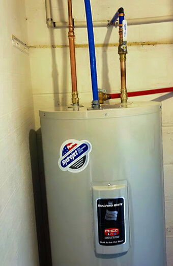 https://landsdalehotwater.com.au/uploads/2025/06/electric-hot-water-system-32554.jpg