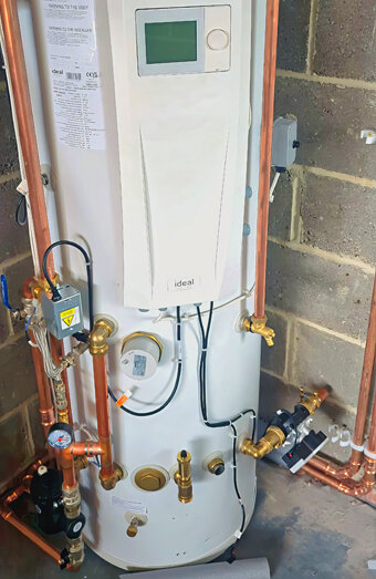 https://landsdalehotwater.com.au/uploads/2025/06/gas-hot-water-system-13675.jpg