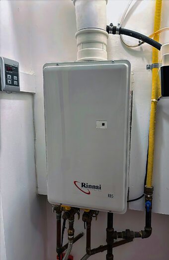 https://landsdalehotwater.com.au/uploads/2025/06/hot-water-87450.jpg