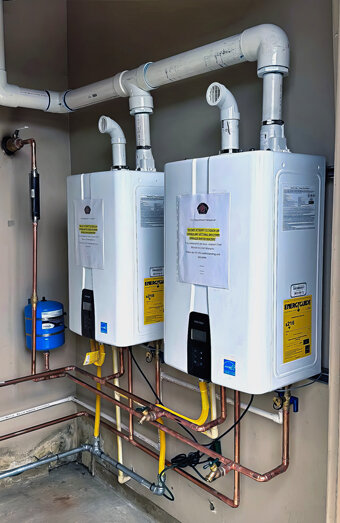 https://landsdalehotwater.com.au/uploads/2025/06/hot-water-servicing-52956.jpg