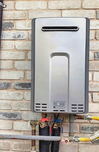 https://landsdalehotwater.com.au/uploads/2025/06/instant-hot-water-systems-48570.jpg